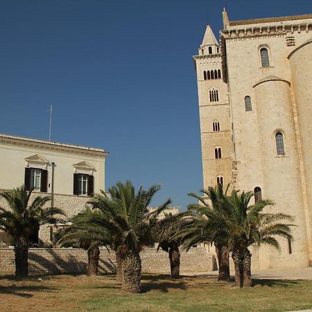 Palazzo Filisio - Regia Restaurant Hotell Trani Eksteriør bilde