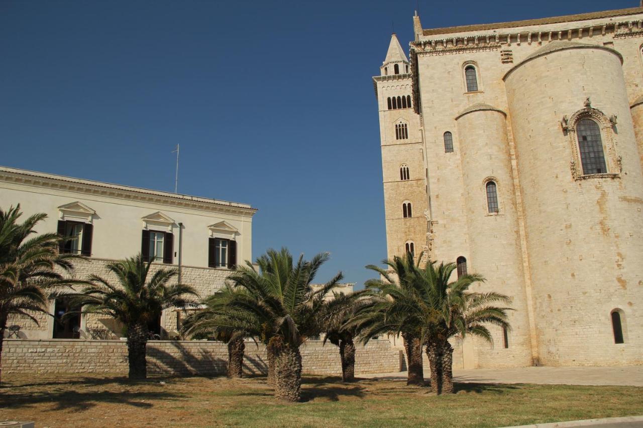 Palazzo Filisio - Regia Restaurant Hotell Trani Eksteriør bilde